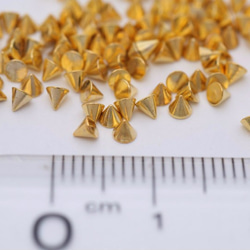 【メタルパーツ/スタッズ/円錐/中(約2.5x2.5mm)約100個】GOLD/スパイク/アートパーツ ap002015 2枚目の画像