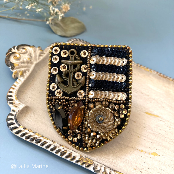 ビーズブローチ イマナパリ バッグ 刺繍ブローチ Immana Immana Paris オートクチュールビーズ刺繍のブローチ パルファン