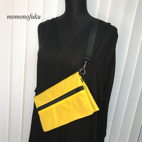 撥水(撥水)ナイロン ショルダーバッグ サコッシュ イエロー ショルダー  