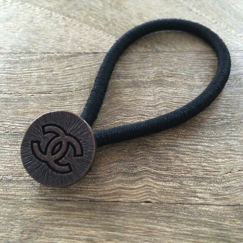 ヴィンテージシャネルボタンのヘアゴム⑥ ヘアゴム CR. 通販 1753984