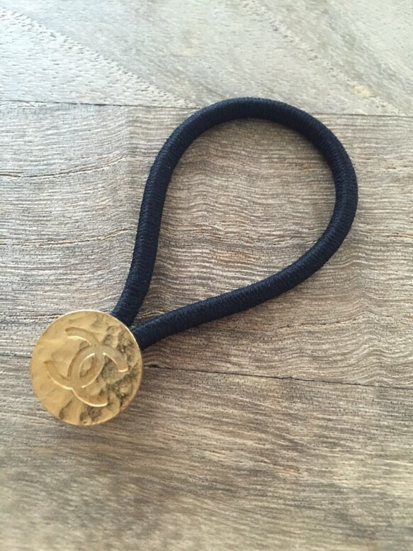 ヴィンテージシャネルボタンのヘアゴム⑨残1個 ヘアゴム CR. 通販
