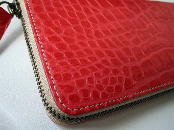 Real leather wallet/Embossing Kip Leather/Crocodile pattern 第2張的照片