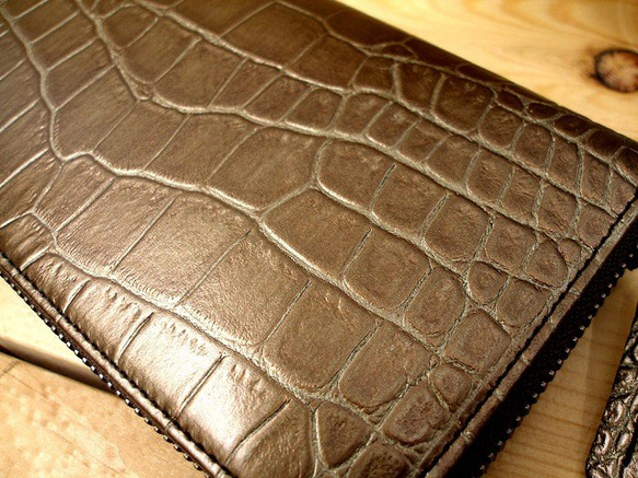 Real leather wallet/Embossing Leather/Crocodile pattern 第3張的照片