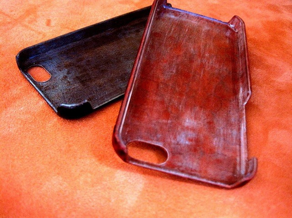 【受注生産】 本革スマホカバー ニシキヘビ型押ステア(牛革) ブラウン iPhone用 4枚目の画像