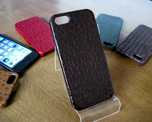 受注生産】本革スマホカバー クロコ型押しのゴート(山羊革