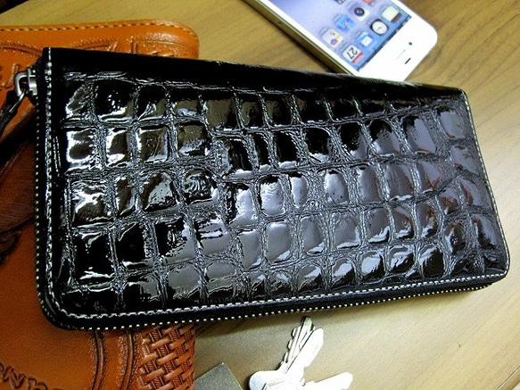 Real leather wallet/Embossing Cow leather/Crocodile pattern 第1張的照片