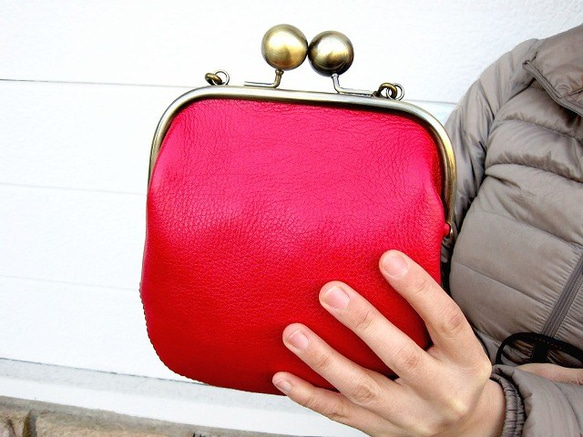 Real Leather pochette with grasp/Red & Black 第2張的照片