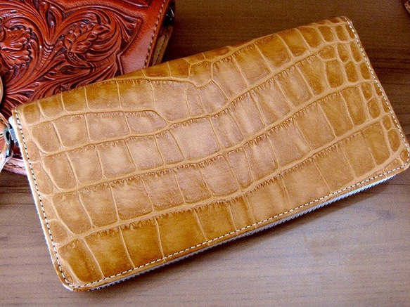 Real leather wallet/Embossing Kip leather/Crocodile pattern 第1張的照片