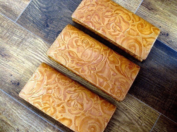 Real leather wallet/Embossing Steer leather/Rose pattern 第7張的照片