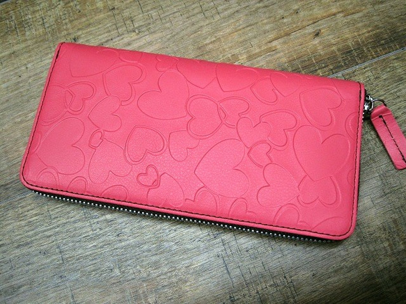 NEWモデル 本革長財布 長 ピンク ハッピーハート型押し ラウンドファスナー その他