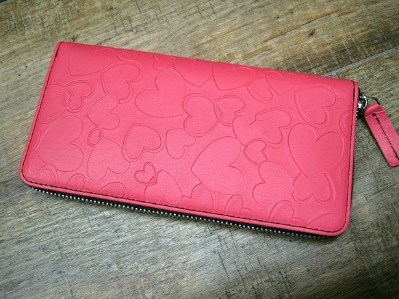 Real leather wallet/Embossing Kip/heart shape pattern 第1張的照片