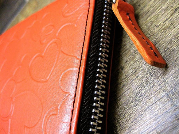 Real leather wallet/Embossing Kip/heart shape pattern 第3張的照片