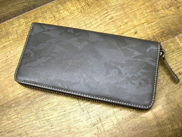 Real leather wallet/Embossing Steer Hide/Camouflage pattern 第1張的照片