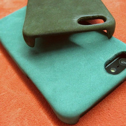 【受注生産】本革スマホカバー アンチックイエローグリーンのクロコ柄  iPhone用 5枚目の画像