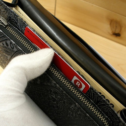 【イキナリワケあり処分価格！(ノ◇≦。)】本革長財布 シンプルな折財布 ペイズリー柄型押レザー グレー 3枚目の画像