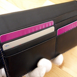 【イキナリワケあり処分価格！(ノ◇≦。)】本革長財布 シンプルな折財布 ペイズリー柄型押レザー ネイビー 4枚目の画像