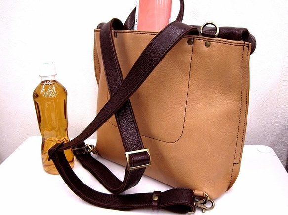 Real leather backpack/Kip leather/Beige & Choco 第3張的照片