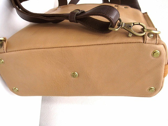 Real leather backpack/Kip leather/Beige & Choco 第6張的照片