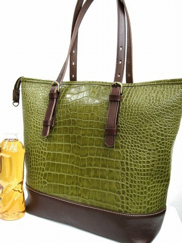 Real leather bag/Embossing leather/Crocodile pattern 第2張的照片