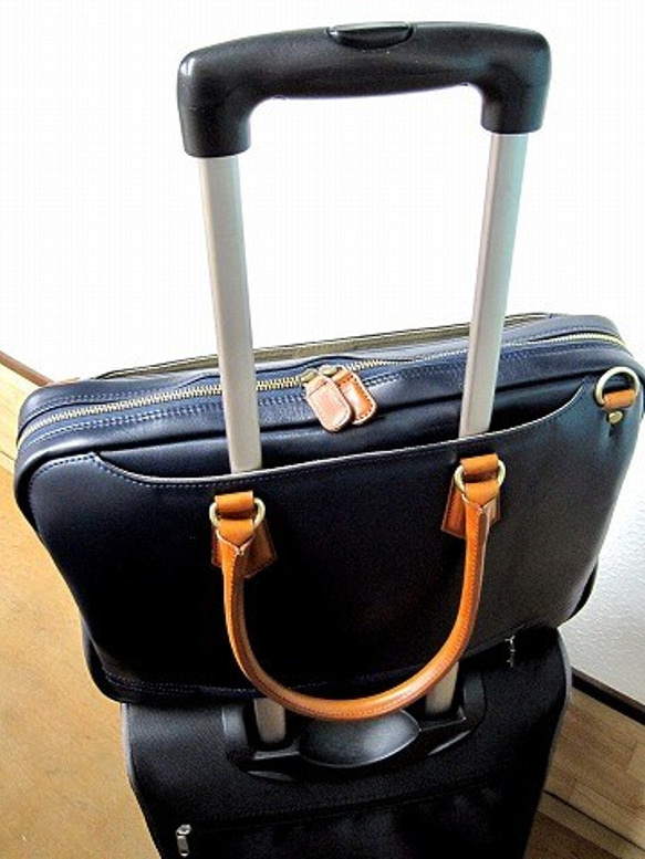 オプション追加】本革ビジネスバッグのキャリーバッグハンドルへの差し