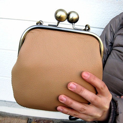 Real Leather pochette with grasp/Beige 第2張的照片