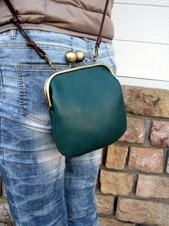 Real Leather pochette with grasp/Green 第6張的照片