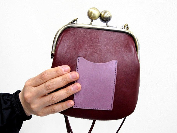 Real Leather pochette with grasp/Flower Purple 第2張的照片