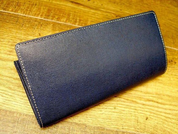 Real leather wallet/Embossing Kip leather/Navy 第1張的照片