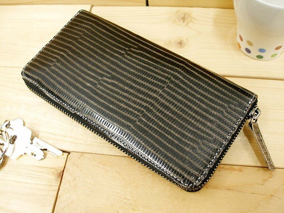 Real Leather Wallet/Embossed Leather/Iguana Pattern Black 第1張的照片