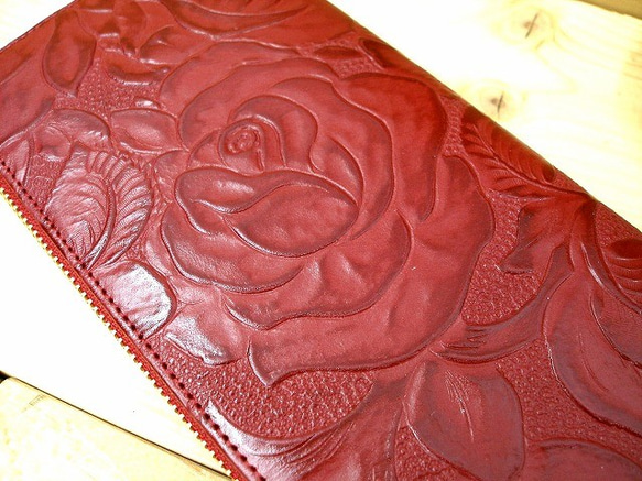 Real leather wallet/Embossing Cow leather/Rose pattern 第5張的照片