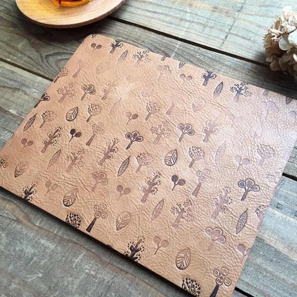 Real leather mouse pad/Nuts and Trees pattern 第2張的照片
