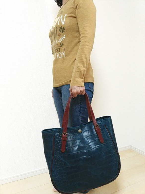 Real leather tote-bag/Steer Leather/Crocodile pattern 第10張的照片