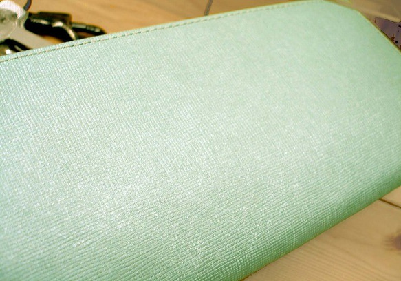 Real leather wallet/Embossing Kip leather/Pearl Green 第7張的照片