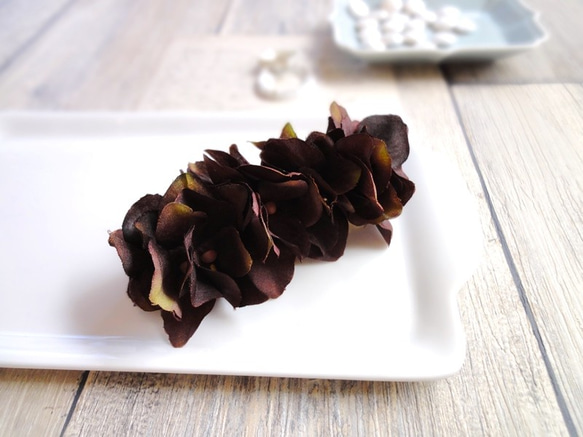 バレッタ ■ 紫陽花の花びら ■ チョコレートブラウン 2枚目の画像