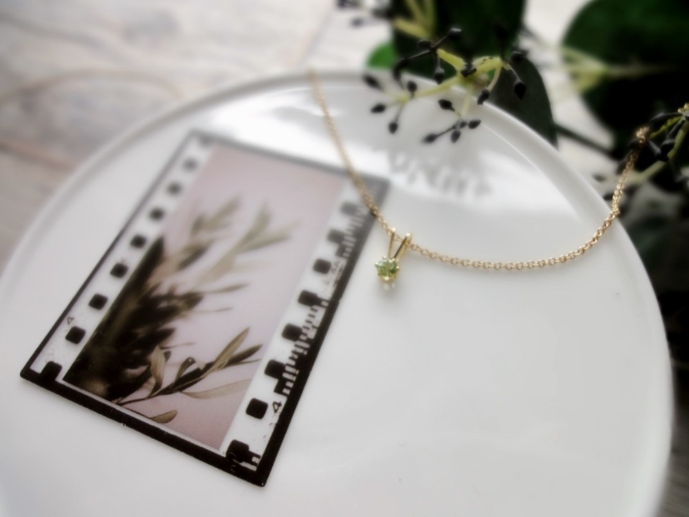 天然石のネックレス ■ ペリドット ■ 立て爪 ラウンド 3mm  14KGF