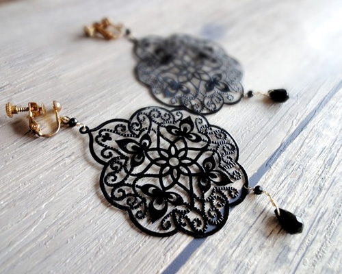 天然石のピアス・イヤリング共通デザイン□オニキス□黒のダマスカス