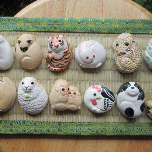 ★素朴な天然木・干支レスト／干支の箸置き・十二支・12個セット ☆素朴な天然木・干支レスト／干支の箸置き・十二支・12個セット