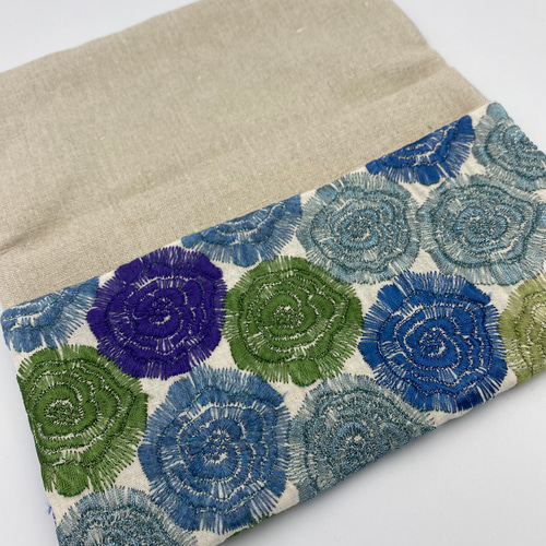 pjc刺繍生地で作ったモネのバラ〈サファイア色〉 マルチケース
