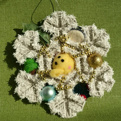 【送料無料】羊毛ﾌｪﾙﾄ イエローセキセイさんのクリスマスリース 5枚目の画像