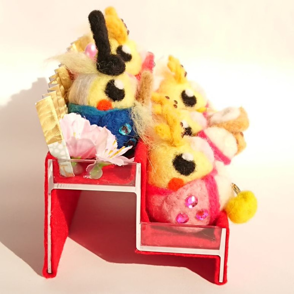 【送料無料】羊毛ﾌｪﾙﾄ オカメインコさんの雛飾り 4枚目の画像