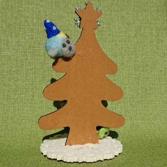 【送料無料】羊毛ﾌｪﾙﾄ セキセイさん達のクリスマスツリー 6枚目の画像