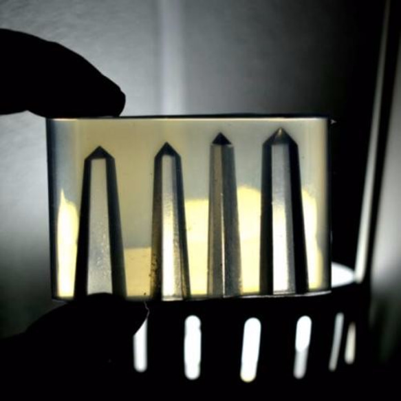 レジン用シリコン型枠　小型研磨水晶　４タイプ　 1枚目の画像