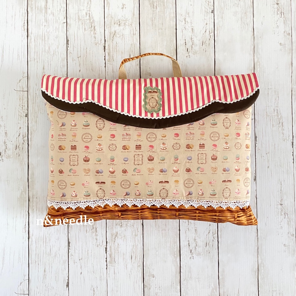 防災頭巾カバー■48cm幅＊スイーツショップみたいなマカロンminiベージュｘバスケットｘドット2