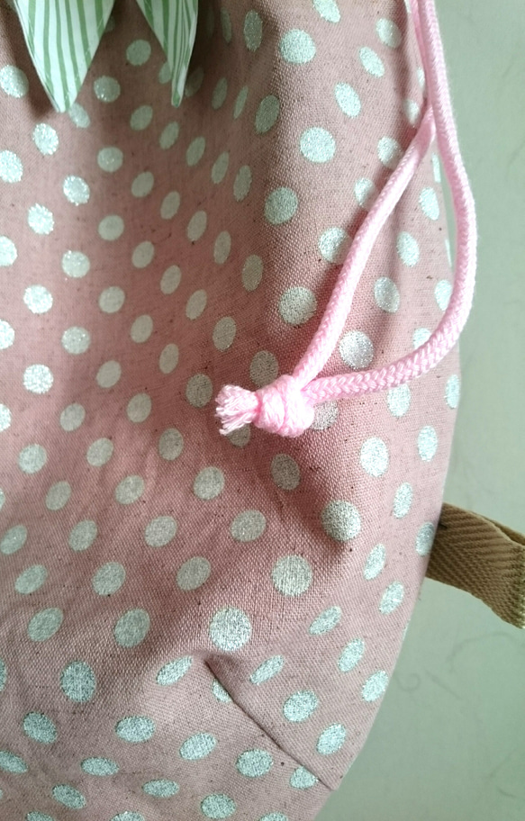 ［Atsuko様専用ページ］大きないちごの体操着袋とコップ袋とシューズケースのセット♪綿麻ラメドット＊ピンク 3枚目の画像