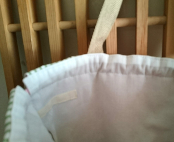 ［Atsuko様専用ページ］大きないちごの体操着袋とコップ袋とシューズケースのセット♪綿麻ラメドット＊ピンク 4枚目の画像