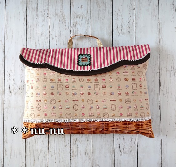 防災頭巾カバー■50cm幅＊スイーツショップみたいなマカロンminiベージュｘバスケットｘドット2