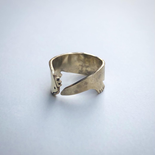 オオサンショウウオのリング_真鍮 指輪・リング アウラ・ロコ