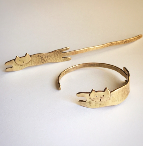 Rolling Cat Bangle 第3張的照片