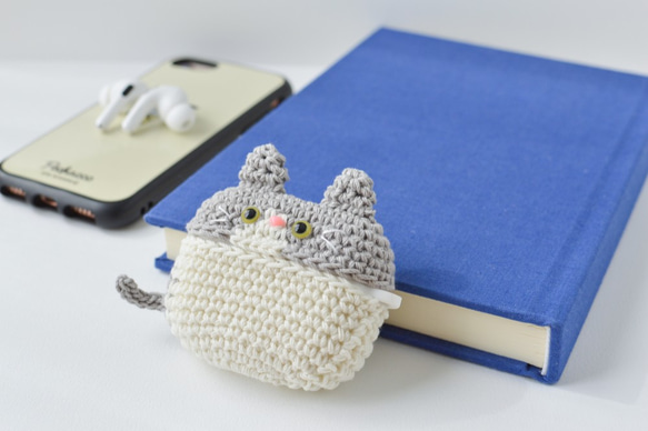 Hachiware Grey Cat AirPods Pro 保護套｜Amigurumi 矽膠套 第5張的照片