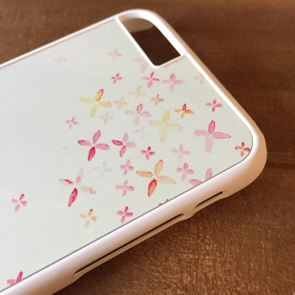 ふんわり小花柄♡【iPhone6/6s】優しいカラーのお花が可愛い♡ 2枚目の画像